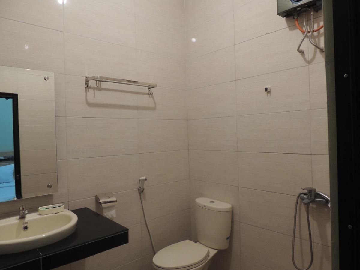 Shabrina Homestay Syariah Kalasan Exterior foto